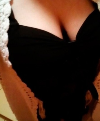 Анкета проститутки Амира - Фото 1, Старотитаровская, 39 лет, №11187